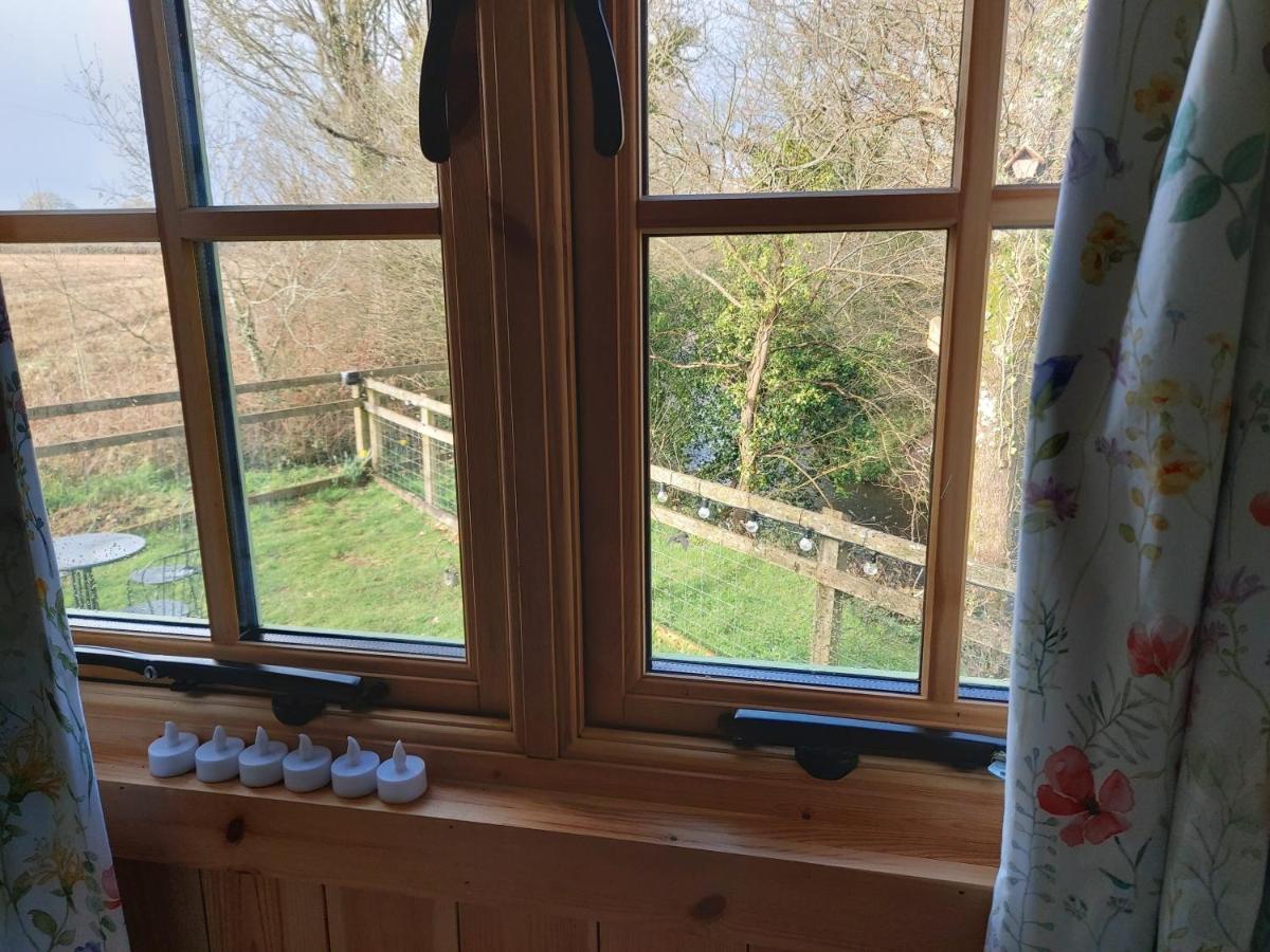 The Old Mill Shepherds Hut Okehampton Kültér fotó