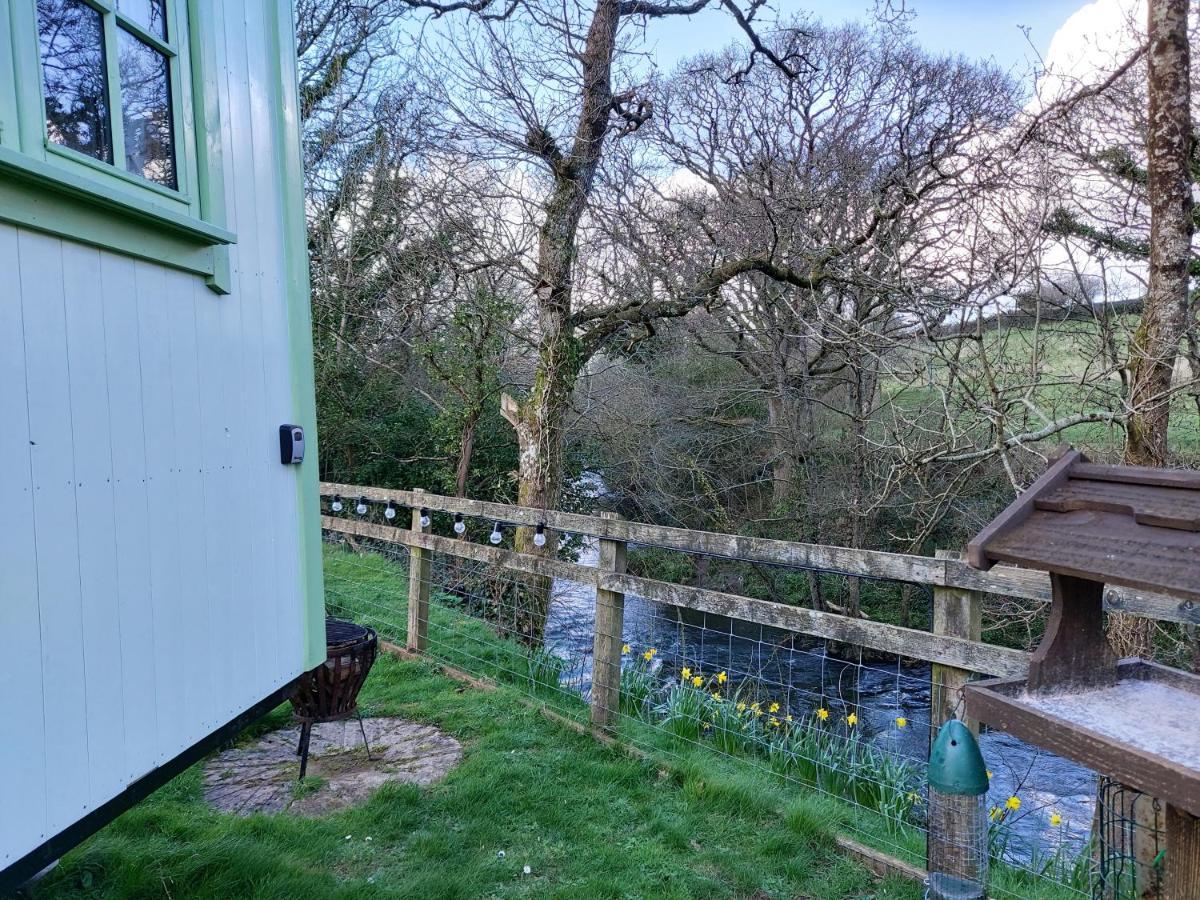 The Old Mill Shepherds Hut Okehampton Kültér fotó